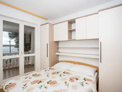 Zimmer für 2 Personen (13 m²) in Rab 4/10