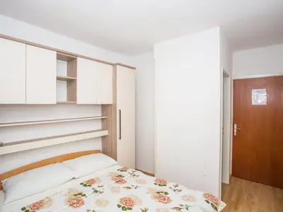 Zimmer für 2 Personen (13 m²) in Rab 9/10