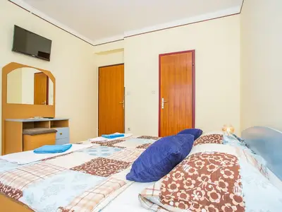 Zimmer für 2 Personen (25 m²) in Rab 5/10