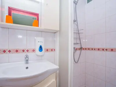 Zimmer für 2 Personen (25 m²) in Rab 8/10