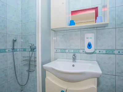 Zimmer für 2 Personen (25 m²) in Rab 8/10