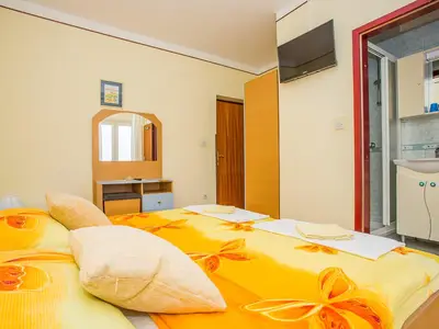 Zimmer für 2 Personen (25 m²) in Rab 10/10