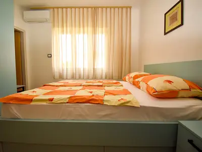 Zimmer für 2 Personen (16 m²) in Rab 3/10