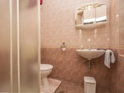 Zimmer für 2 Personen (16 m²) in Rab 7/10