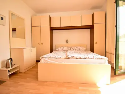 Zimmer für 2 Personen (16 m²) in Rab 6/10