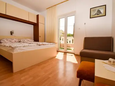 Zimmer für 2 Personen (16 m²) in Rab 7/10