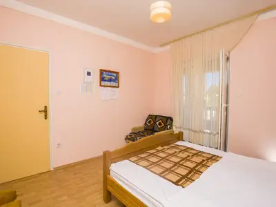 Zimmer für 2 Personen (15 m²) in Rab 6/10