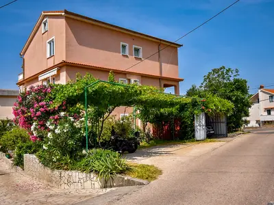 Zimmer für 2 Personen (16 m²) in Rab 2/10