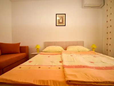 Zimmer für 2 Personen (16 m²) in Rab 10/10