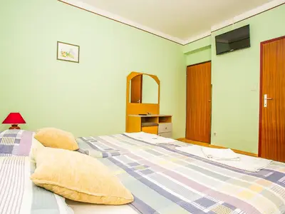 Zimmer für 2 Personen (25 m²) in Rab 8/10