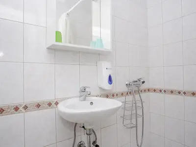 Zimmer für 2 Personen (25 m²) in Rab 8/10