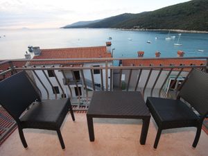 23927204-Zimmer-2-Rabac-300x225-4