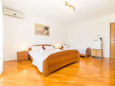 Zimmer für 3 Personen (25 m²) in Rovinj 6/10