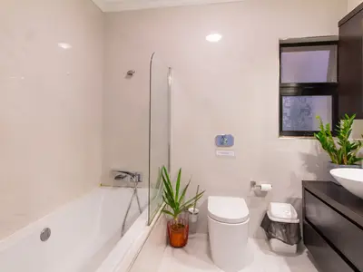 Badezimmer mit Badewanne