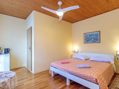 Zimmer für 2 Personen (20 m²) in Hum 8/10