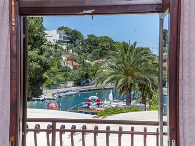 Zimmer für 3 Personen (20 m²) in Splitska 1/10