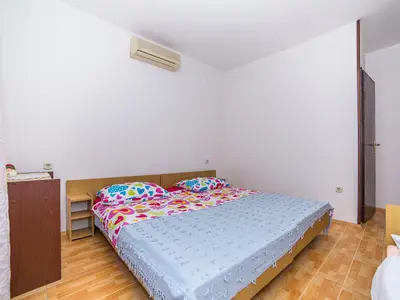 Zimmer für 3 Personen (20 m²) in Splitska 8/10