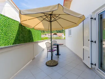 balcony-terrace