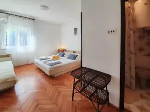 Zimmer für 3 Personen (18 m²) in Crikvenica