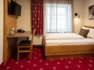 Zimmer für 1 Person (13 m²) 1/9