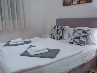 Zimmer für 4 Personen (30 m²) in Pučišća 1/10