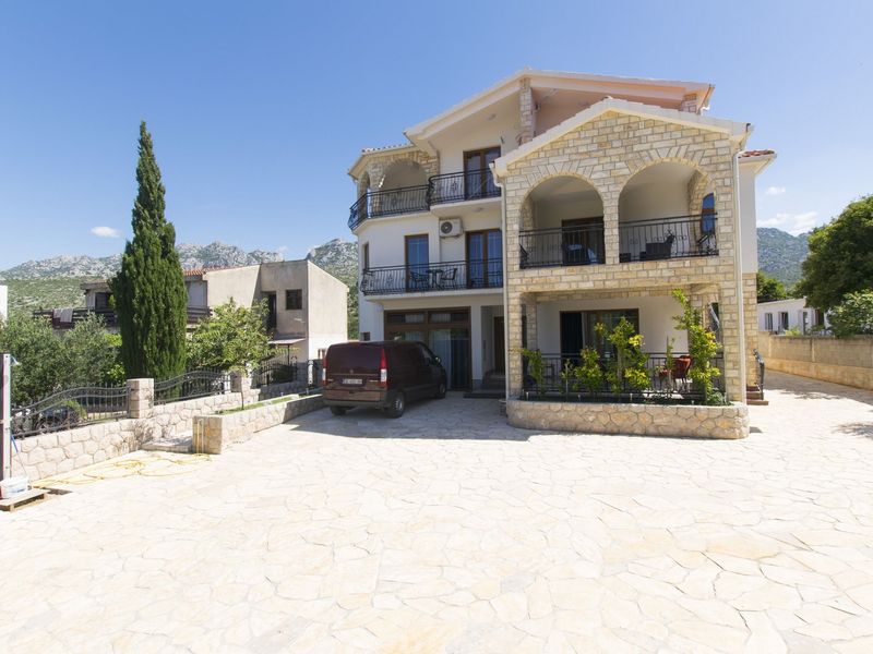 23943985-Zimmer-3-Starigrad-Paklenica-800x600-0