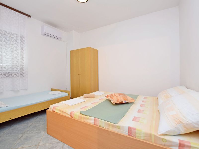 23943526-Zimmer-3-Starigrad-Paklenica-800x600-1