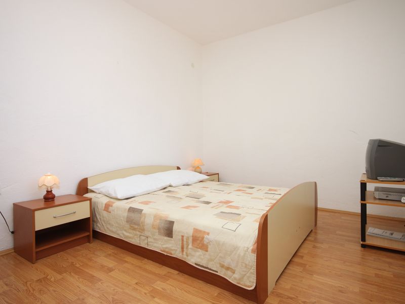 23929441-Zimmer-3-Starigrad-Paklenica-800x600-1