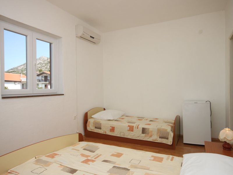 23929441-Zimmer-3-Starigrad-Paklenica-800x600-2