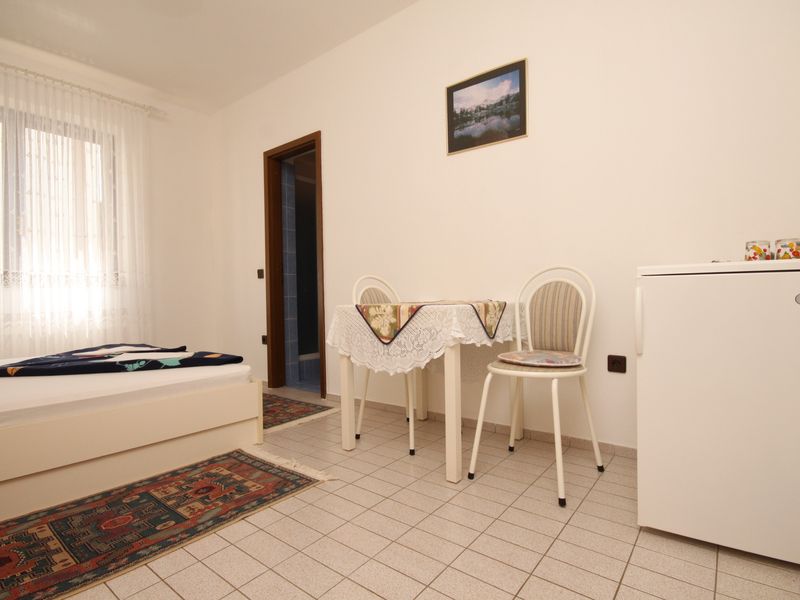 23929427-Zimmer-2-Starigrad-Paklenica-800x600-2