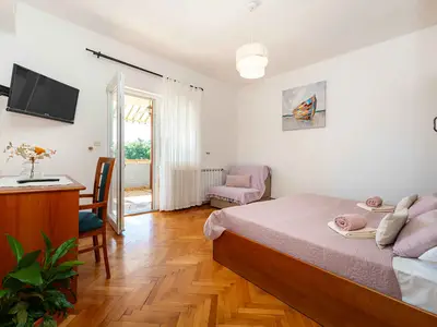 Zimmer für 2 Personen (18 m²) in Starigrad-Paklenica 1/10