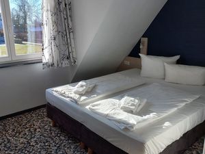 23878844-Zimmer-2-Stolpe auf Usedom-300x225-4