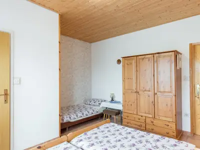 Zimmer für 3 Personen (20 m²) in Tar 5/10