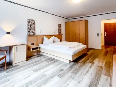 Zimmer für 3 Personen (32 m²) in Winterberg 2/10