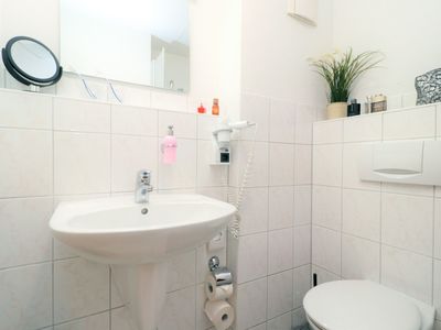 Zimmer für 3 Personen (25 m²) in Wustrow (Ostseebad) 4/10