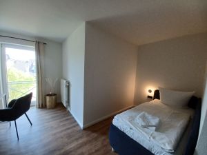 24014637-Zimmer-1-Zingst (Ostseebad)-300x225-1