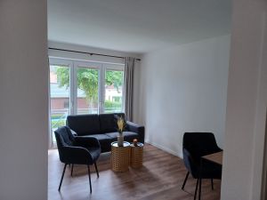 24014639-Zimmer-2-Zingst (Ostseebad)-300x225-1